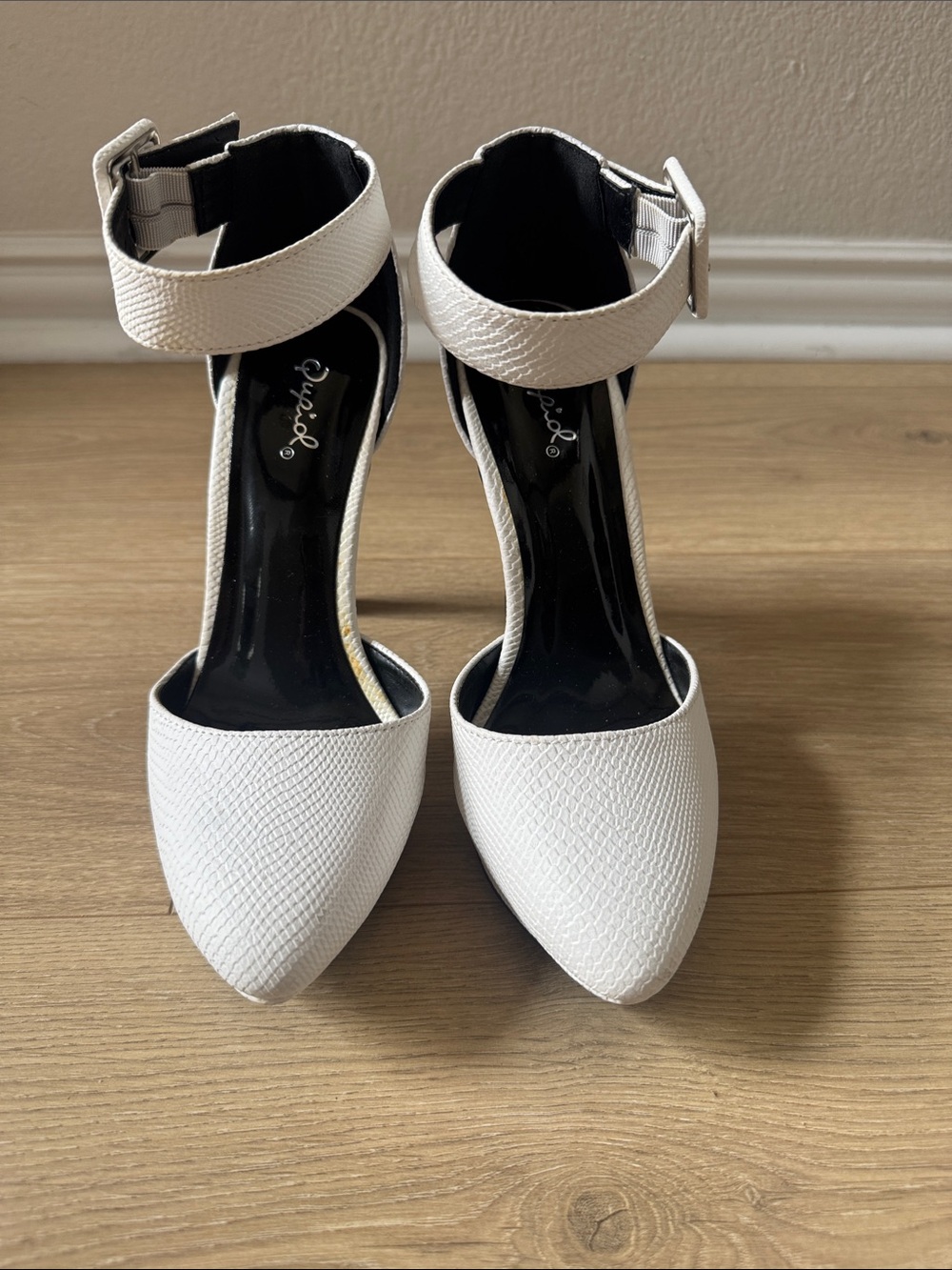 Qupid White Textured Pointed-Toe Ankle-Strap Heels